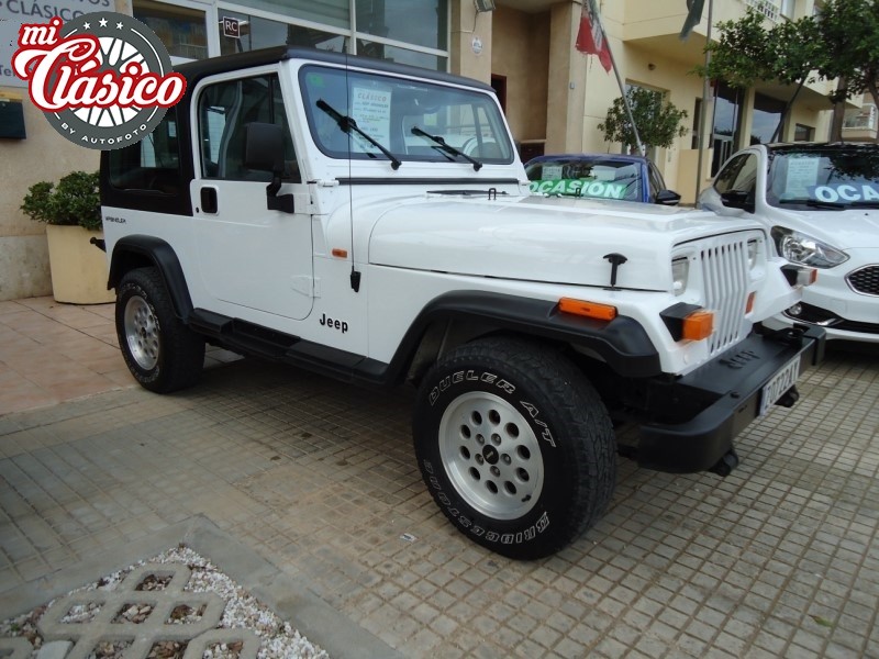 WRANGLER YJ 4.0i HT LAREDO